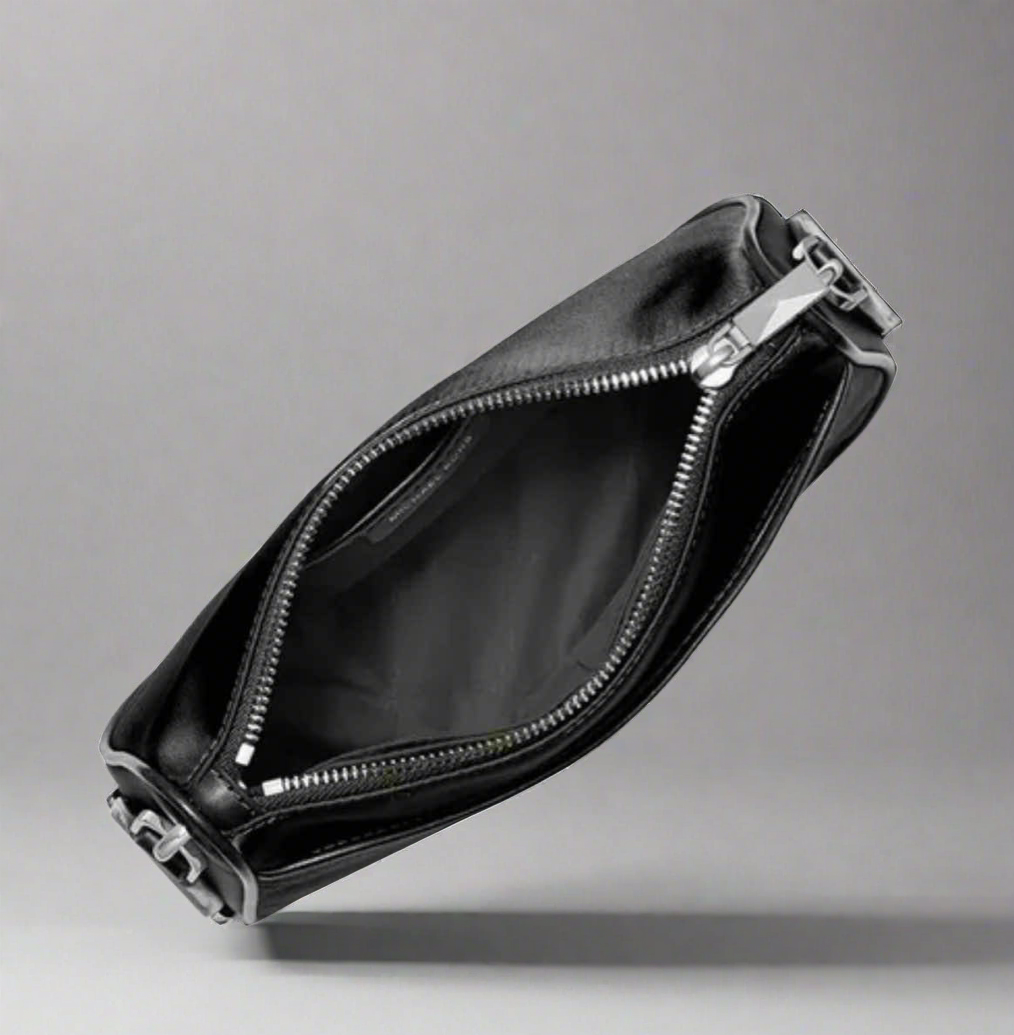 MICHAEL KORS MEDIUM JET SET CROSSBODY BAG WITH APPLE CASE - BLACK