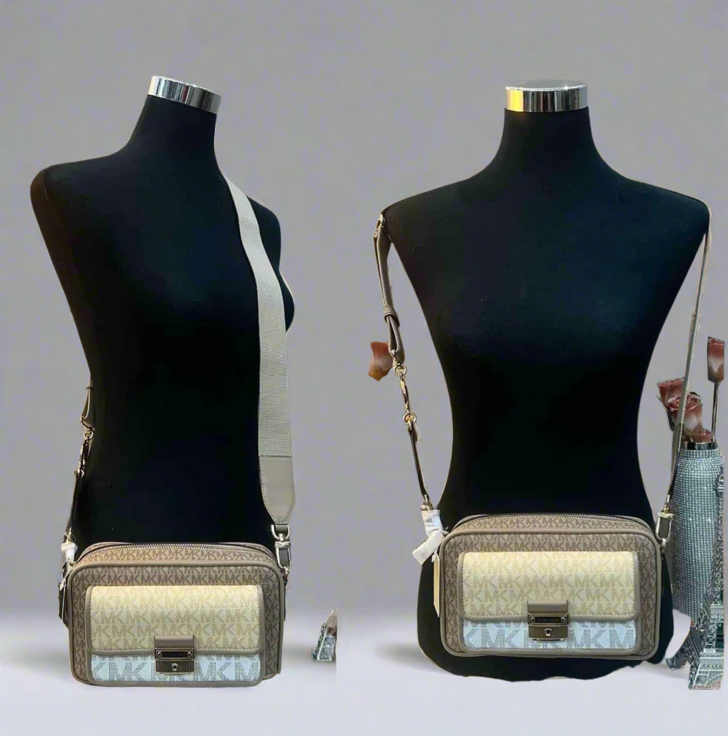 MICHAEL KORS SIGNATURE BRADSHAW CAMERA CROSSBODY BAG -  MULTI GOLD FLAP