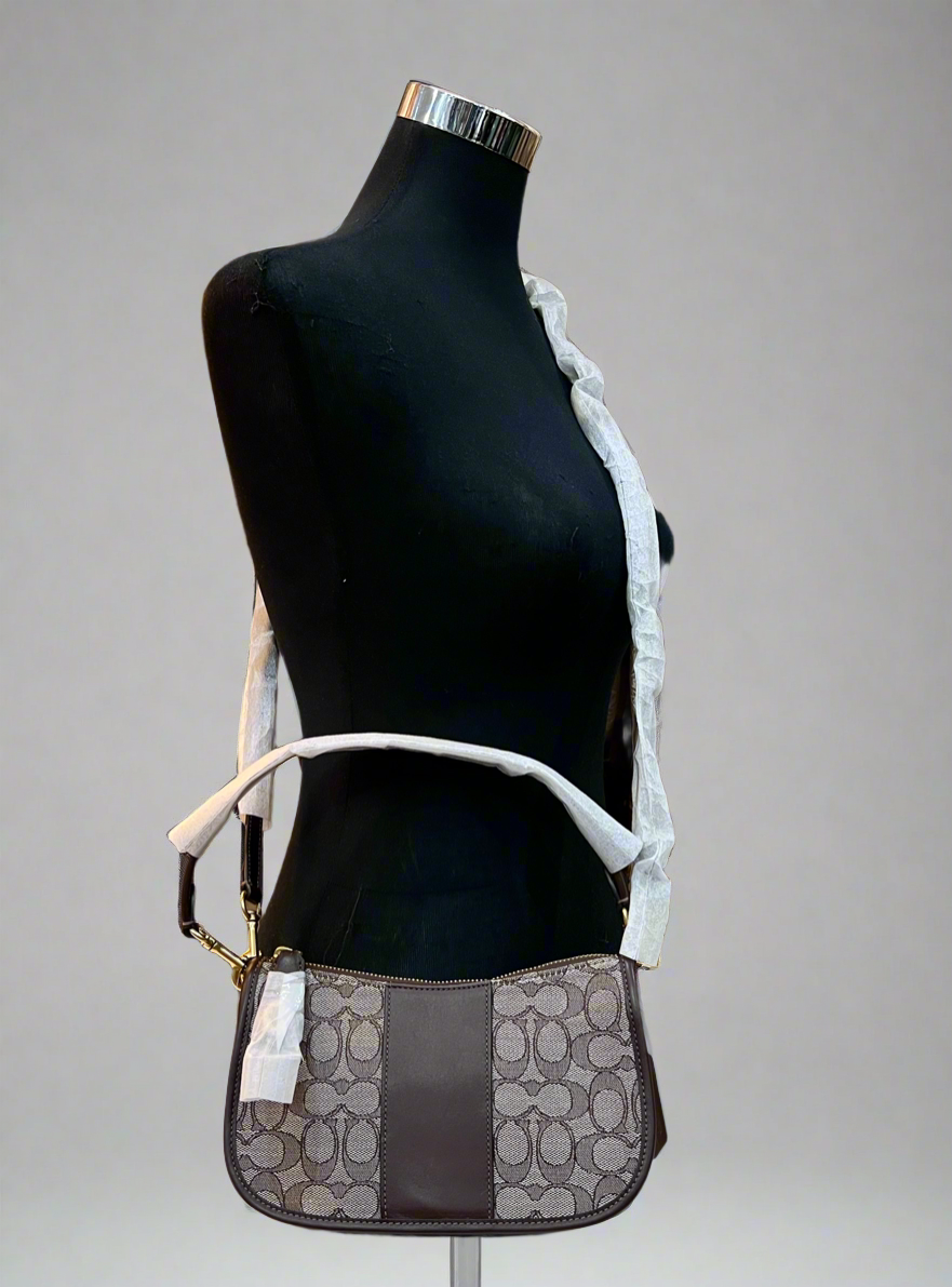 Coach Jacquard Swinger Shoylder Bag/Crossbody