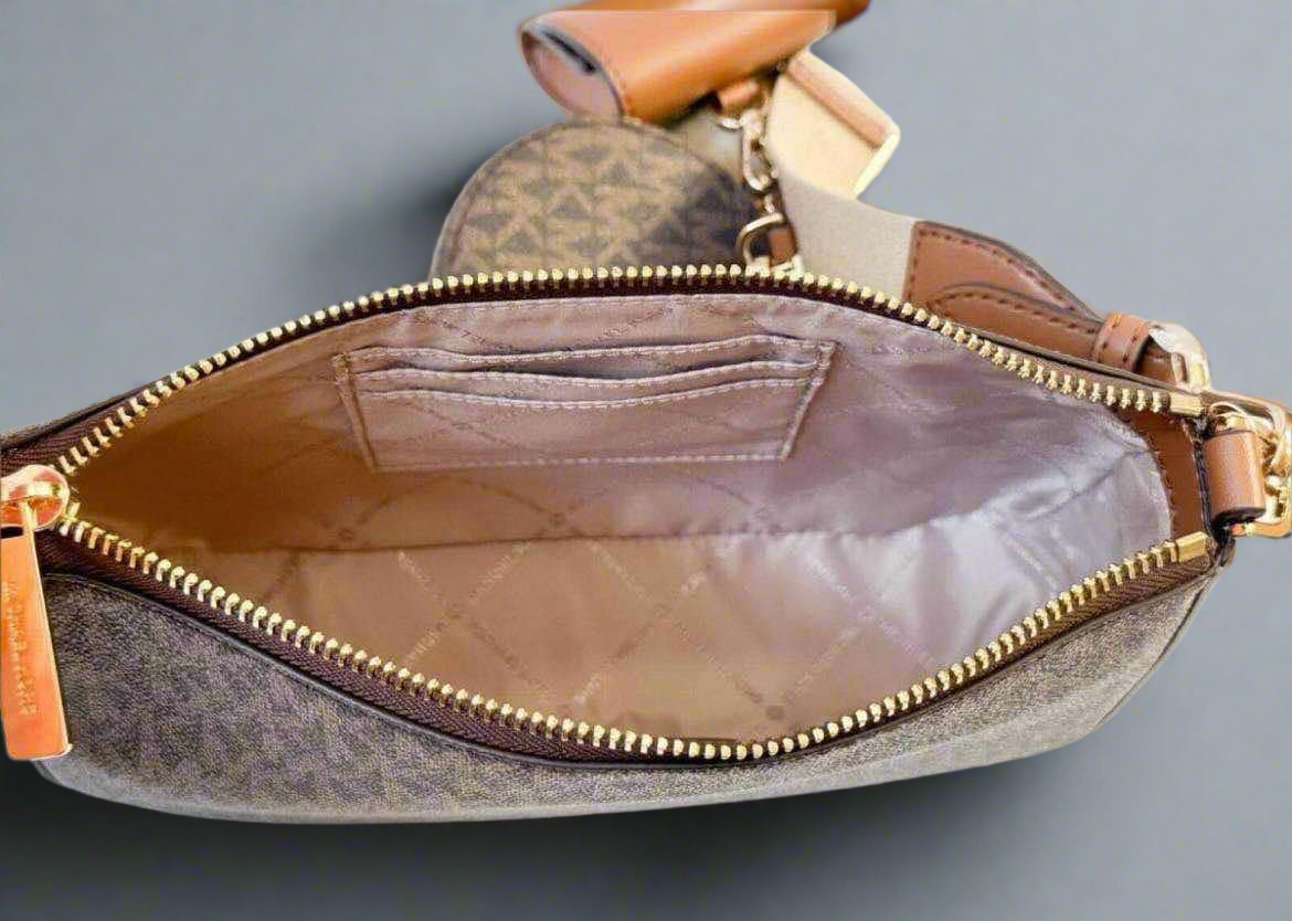 MICHAEL KORS JET SET LOGO CROSSBODY BAG WITH ATTACH - BROWN