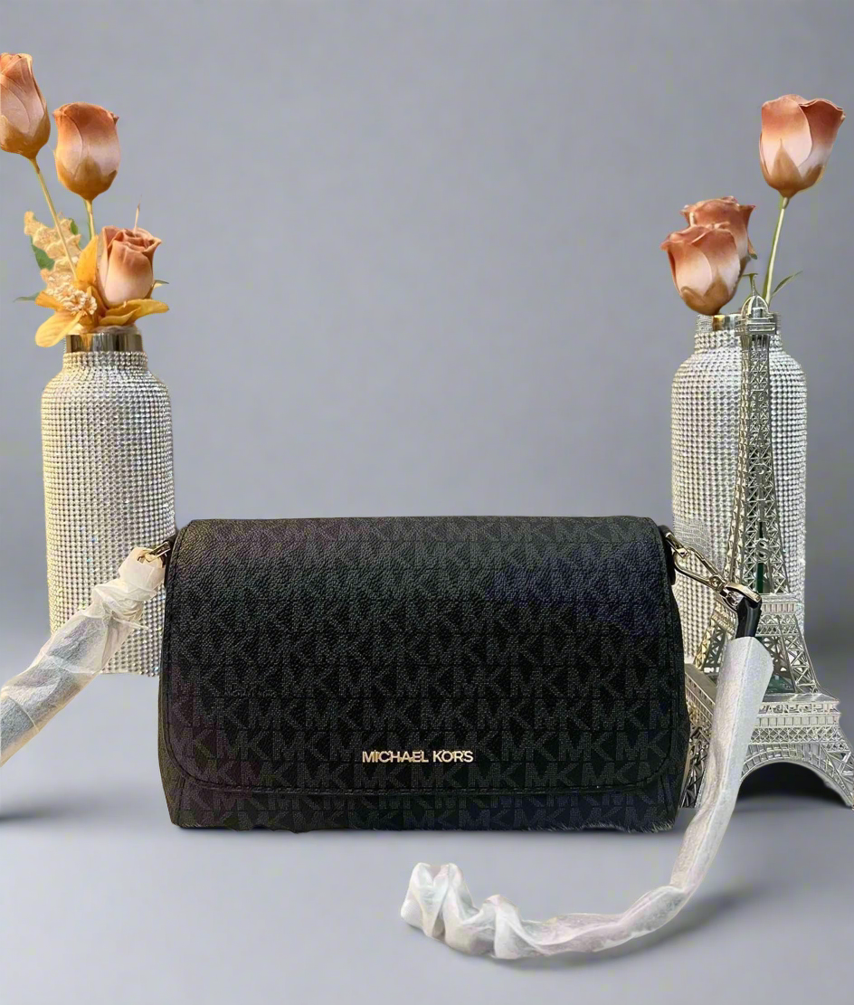 MICHAEL KORS JET SET LOGO CROSSBODY BAG - BLACK