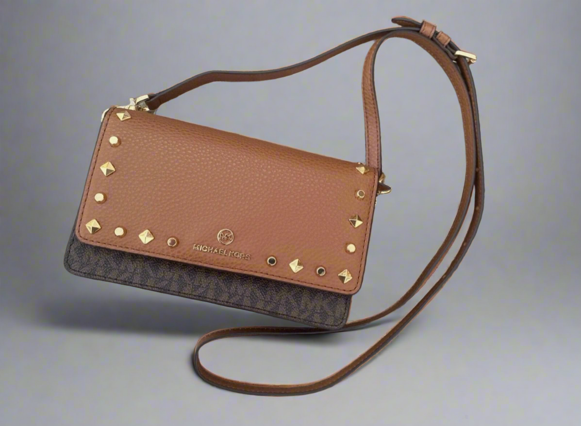 MICHAEL KORS JET SET SMALL STUDDED LOGO MOBILE CROSSBODY BAG ( RETAIL ITEM )