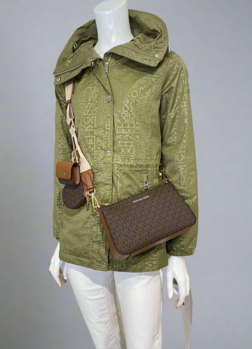 MICHAEL KORS JET SET LOGO CROSSBODY BAG WITH ATTACH - BROWN