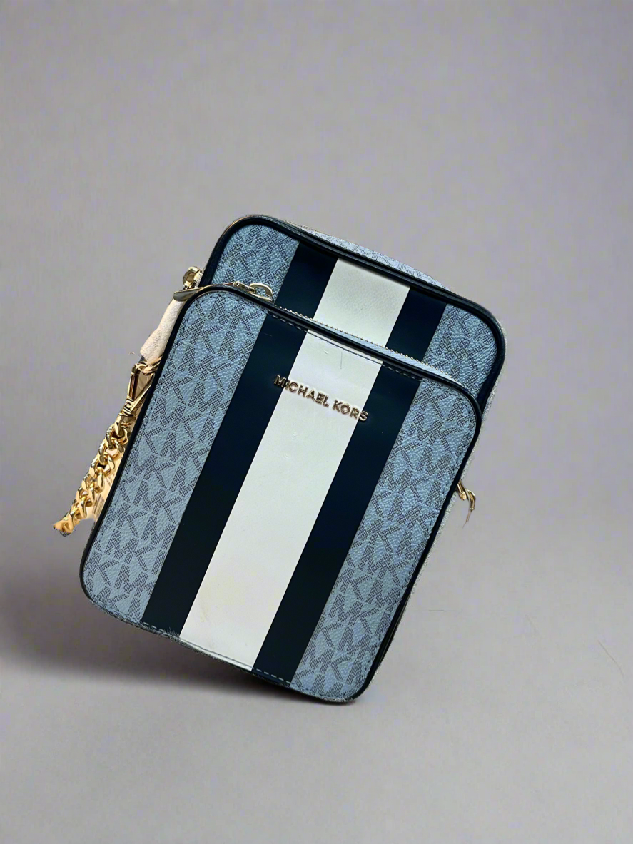 MICHAEL KORS - BELOW SRP WITH FLAWS IN FRONT - SLIGHT MARK LIKE PEN - JET SET TRAVEL LOGO STRIPE CROSSBODY BAG