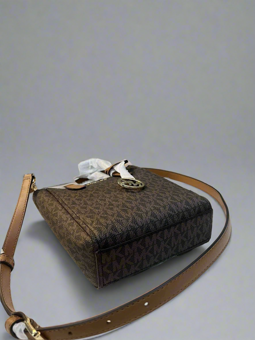 MICHAEL KORS SINCLAIR XS SIGNATURE LOGO CROSSBODY BAG - BROWN/ACORN ( RETAIL ITEM ) NO DUSTBAG/NO PAPERBAG