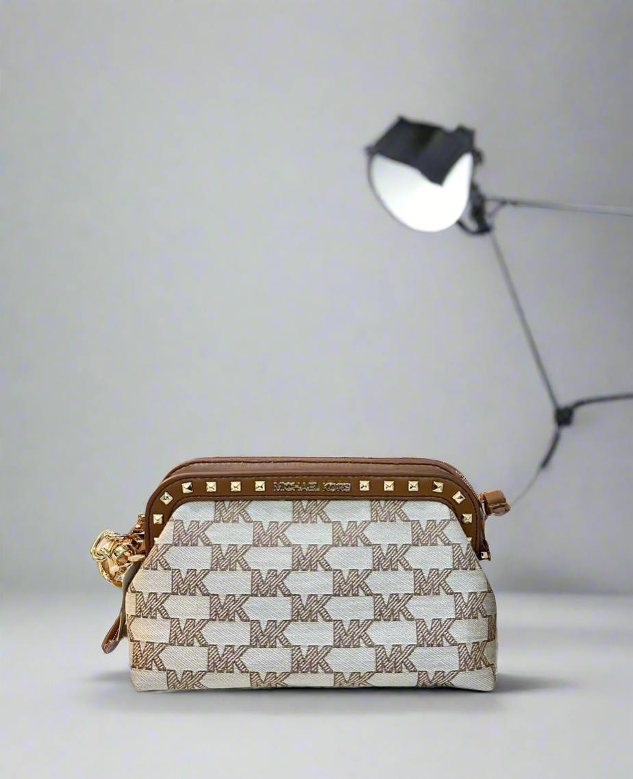 MICHAEL KORS JACQUARD LIVIA CLOUD CLUTCH/CROSSBODY BAG