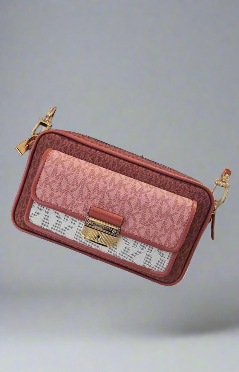 MICHAEL KORS SIGNATURE BRADSHAW POCKET CAMERA CROSSBODY BAG - CINNAMON MULTI