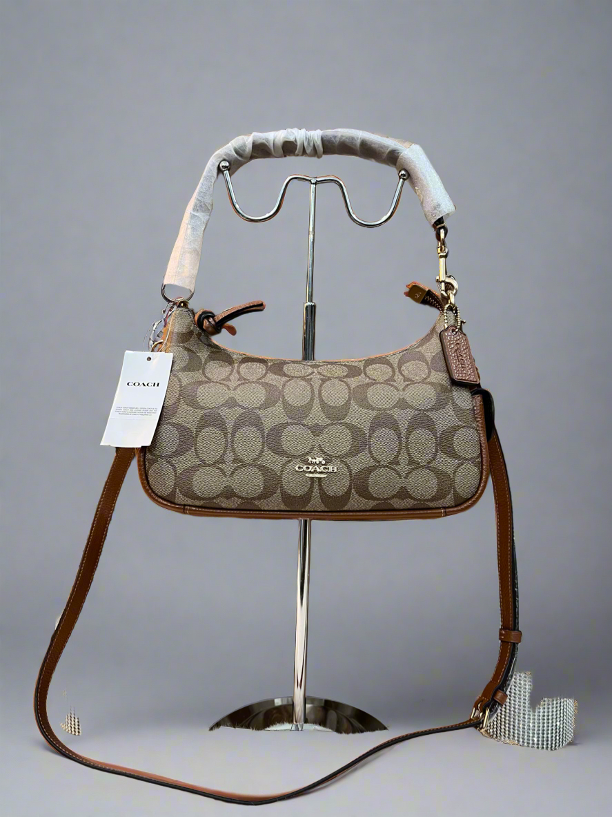 Coach Pennie Shoulder Bag 25