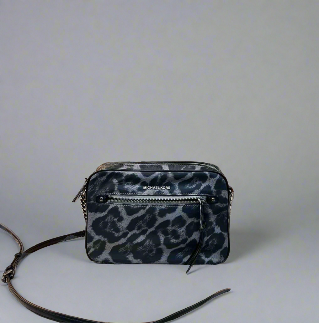 MICHAEL KORS EW JET SET CROSSBODY- NYLON BLACK GREY