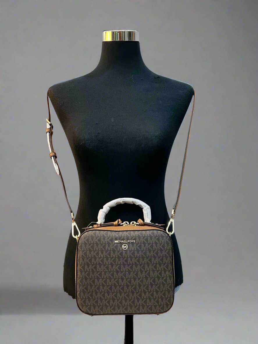 MICHAEL KORS JET SET LOGO LEATHER CROSSBODY BAG - ( RETAIL ITEM )