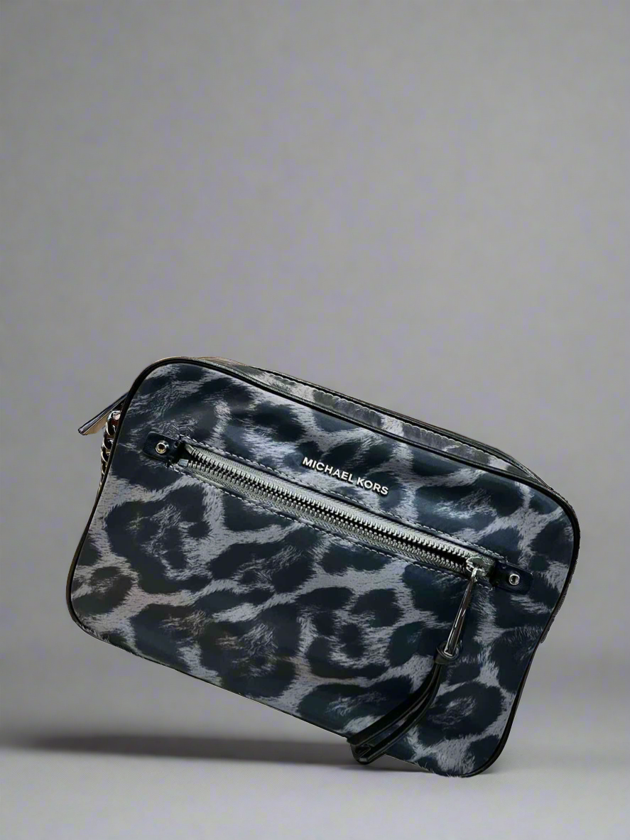 MICHAEL KORS EW JET SET CROSSBODY- NYLON BLACK GREY