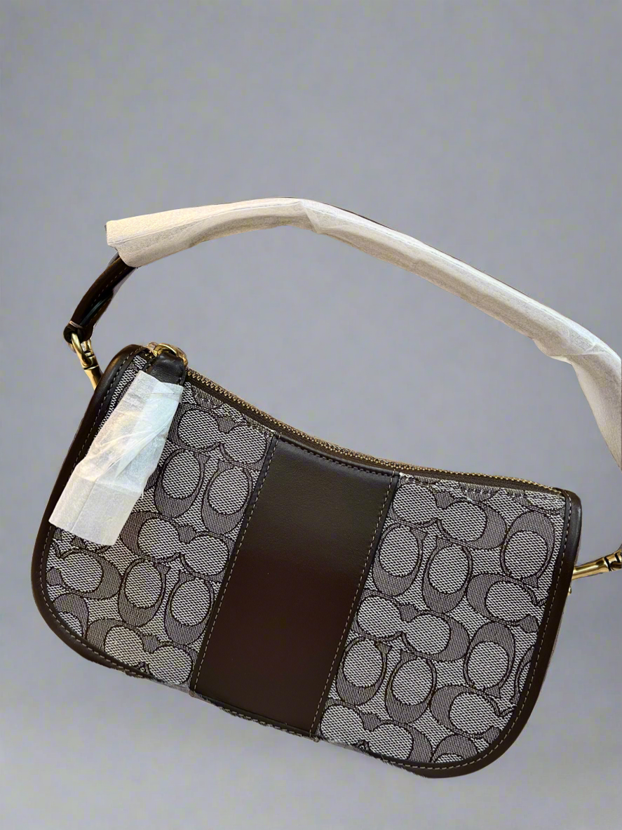 Coach Jacquard Swinger Shoylder Bag/Crossbody