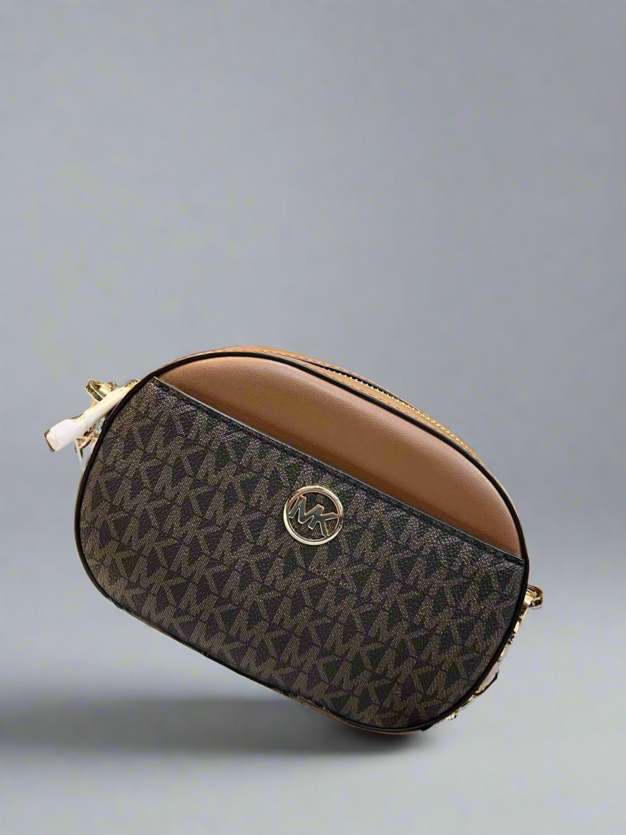 MICHAEL KORS JET SET GLAM OVAL SM CROSSBODY BAG - BROWN