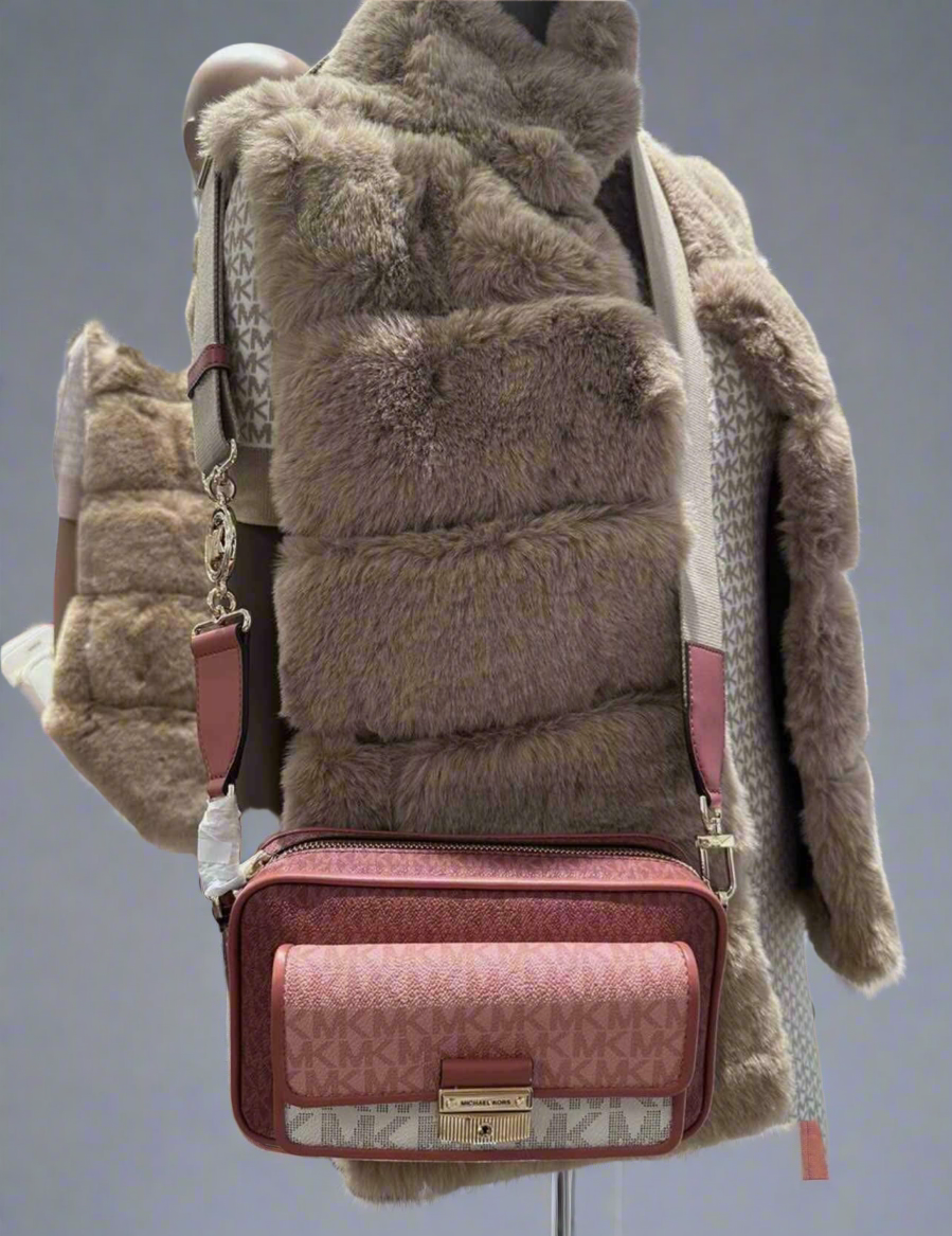 MICHAEL KORS SIGNATURE BRADSHAW POCKET CAMERA CROSSBODY BAG - CINNAMON MULTI