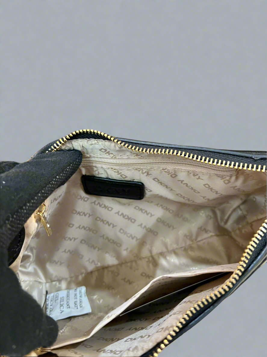 DKNY TOP ZIP SHOULDER BAG WITH SMALL POUCH
